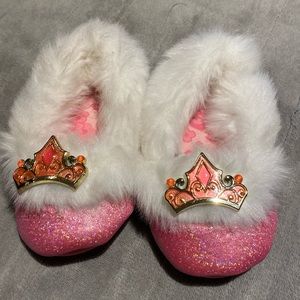 Disney Aurora house slippers size 7-8